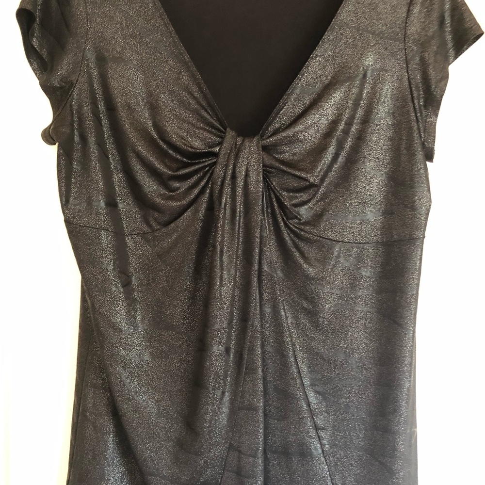 Women metal flake top